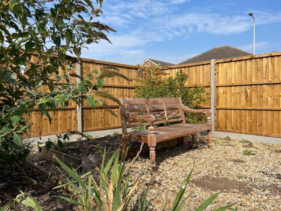 Lodge In The Heart Of Bourne Thurlby Екстериор снимка
