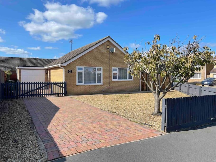 Lodge In The Heart Of Bourne Thurlby Екстериор снимка